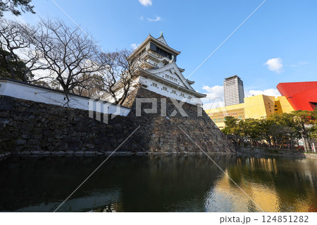 福岡県　北九州市　小倉城とリバーウォーク北九州 124851282