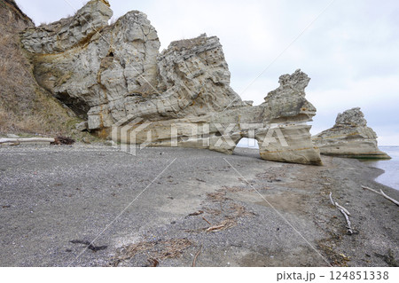 くぐり岩・乙部町 124851338