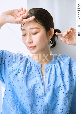 女性のポートレート 124861172