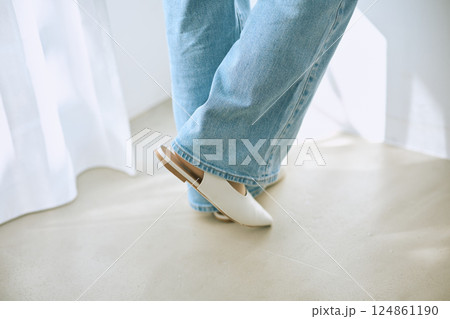 女性のポートレート 124861190