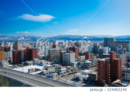 青森市街と八甲田山の眺め|アスパムからの絶景 青森市街と八甲田山の眺め|アスパムからの絶景 124862248