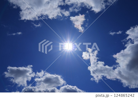 青空に浮かぶ雲 124865242