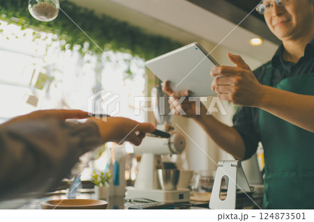 coffee shop coffee shop 124873501