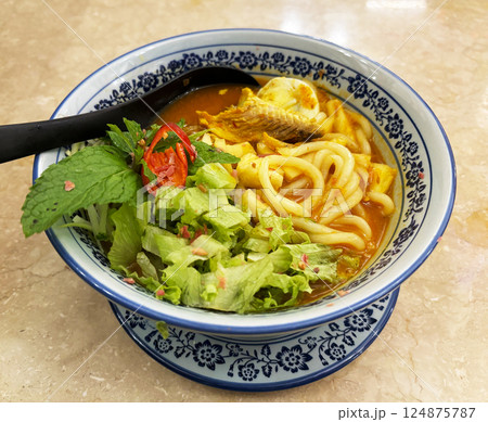 アッサムプダス　ラクサ（マレーシア料理） 124875787