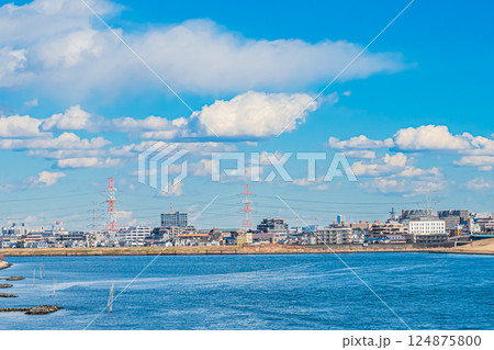 千葉　荒川河口橋の風景 124875800
