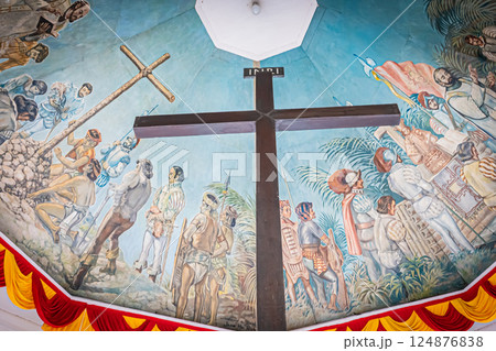 フィリピン　セブ　マゼランクロス 124876838