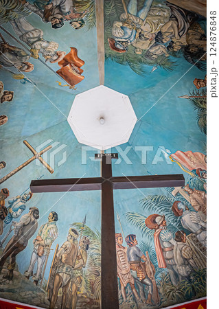 フィリピン　セブ　マゼランクロス 124876848