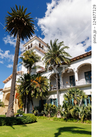 Historic Santa Barbara Courthouse with Spanish Colonial Revival architecture 124877129