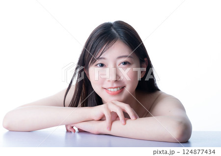 日本人女性のビューティーイメージ 124877434