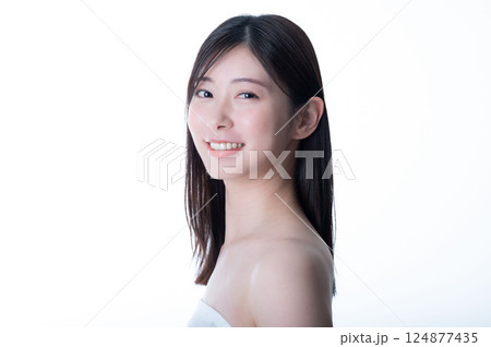 日本人女性のビューティーイメージ 124877435