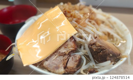 二郎系ラーメンの野菜マシアブラマシ 二郎系ラーメンの野菜マシアブラマシ 124878514