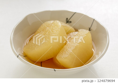 大根の煮物 124879694