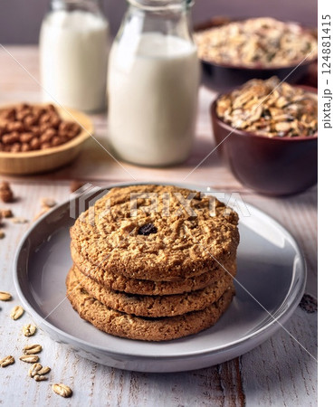 Whole Wheat cookie with Mixed Cereal, Healthy home cooking concept Whole Wheat cookie with Mixed Cereal, Healthy home cooking concept 124881415