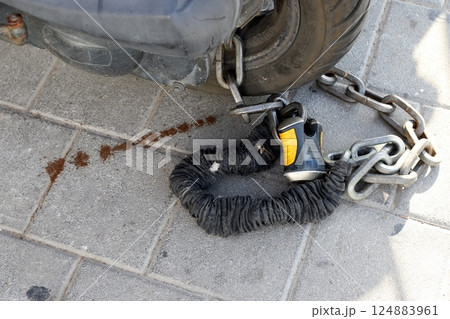 heavy metal chain heavy metal chain 124883961