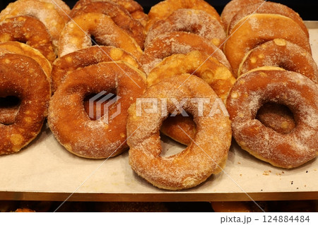 bread and bakery products in a store in Israel 124884484