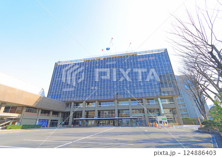 岡山県岡山市、岡山市役所の風景 124886403