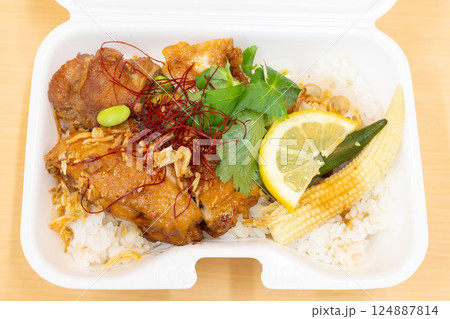 美味しい照り焼きチキン弁当 美味しい照り焼きチキン弁当 124887814