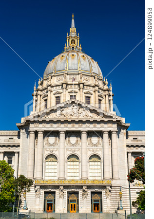 San Francisco City Hall, a Government office in California, United States 124899058