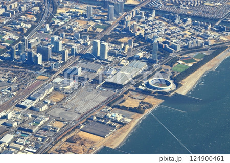 幕張新都心、千葉マリンスタジアム、幕張メッセ上空 124900461