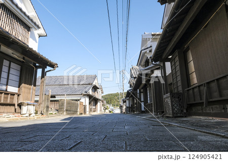 古い町並みが残る美々津伝統的建造物群保存地区 124905421