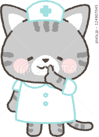 口元で指を立てるサバトラネコの看護師 124907045