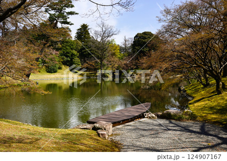 京都仙洞御所 北池 女院御所の池 京都仙洞御所 北池 女院御所の池 124907167