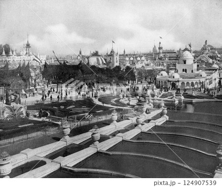1900年 パリ万博 会場風景 1900年 パリ万博 会場風景 124907539