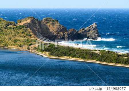 甑島の風景　長目の浜 124908977