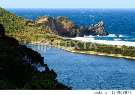 甑島の風景　長目の浜 124908978