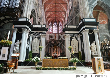 ベルギー・ゲントの聖バーフ大聖堂 124909135