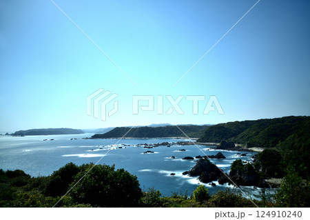 平見台展望台からの風景(北方) 【和歌山県太地町】 平見台展望台からの風景(北方) 【和歌山県太地町】 124910240