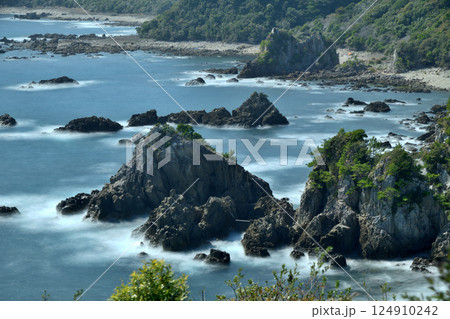 平見台展望台からの風景(北方) 【和歌山県太地町】 平見台展望台からの風景(北方) 【和歌山県太地町】 124910242