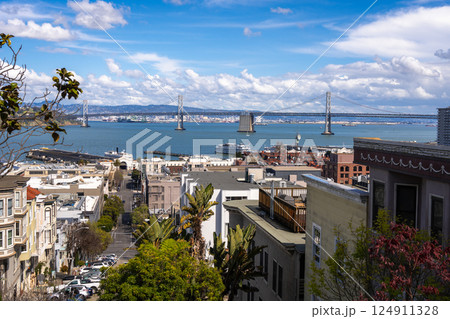 Panoramic view of San Francisco Bay and downtown skyline, USA Panoramic view of San Francisco Bay and downtown skyline, USA 124911328