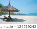 南国リゾート　Tropical Beach with Lounge Chairs 124919242