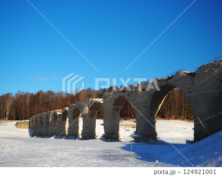 崩れゆくタウシュベツ川橋梁（2024年） 124921001