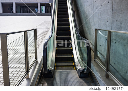 所沢市民文化センターミューズ エスカレーター 所沢市民文化センターミューズ エスカレーター 124921874