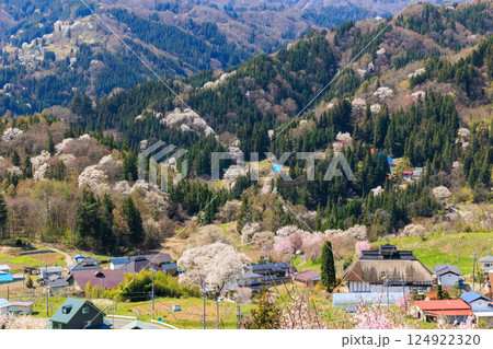 【長野県】美しい村 春の小川村 【長野県】美しい村 春の小川村 124922320