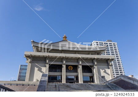 北御堂(浄土真宗本願寺派 本願寺津村別院)/(2024年12月撮影) 北御堂(浄土真宗本願寺派 本願寺津村別院)/(2024年12月撮影) 124924533