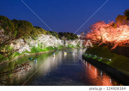 東京都千代田区 春の千鳥ヶ淵 夜桜 東京都千代田区 春の千鳥ヶ淵 夜桜 124926164