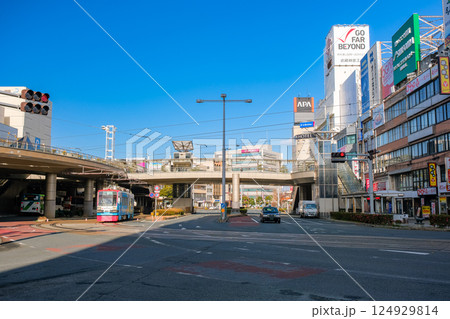 愛知県豊橋市 豊橋駅東口、駅前の街並み 愛知県豊橋市 豊橋駅東口、駅前の街並み 124929814