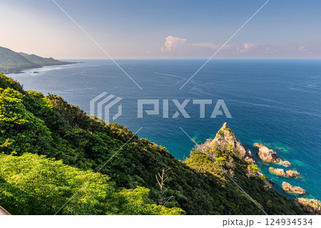夏の森と海 西部林道地域 世界自然遺産屋久島 夏の森と海 西部林道地域 世界自然遺産屋久島 124934534