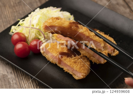 ハムカツ 124939608