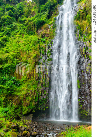 View of Materuni waterfall on the foot of the Kilimanjaro mountain in Tanzania 124939690