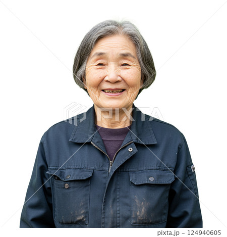 笑顔の高齢女性 124940605