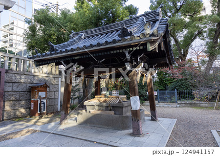 大阪／難波神社の手水舎（2024年12月撮影） 124941157