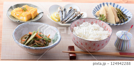日本料理 和食 朝食イメージ 124942288