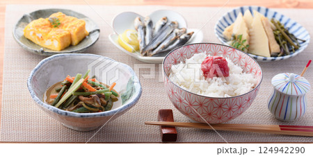 日本料理 和食 朝食イメージ 124942290