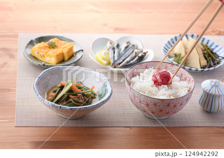 日本料理 和食 朝食イメージ 124942292