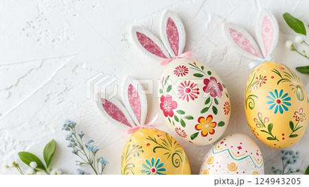 easter background with eggs and flowers easter background with eggs and flowers 124943205