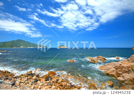 中国地方・北長門海岸国定公園・快適なドライブコース、国道191号線からの風景・山口県阿武町(4) 中国地方・北長門海岸国定公園・快適なドライブコース、国道191号線からの風景・山口県阿武町(4) 124945238